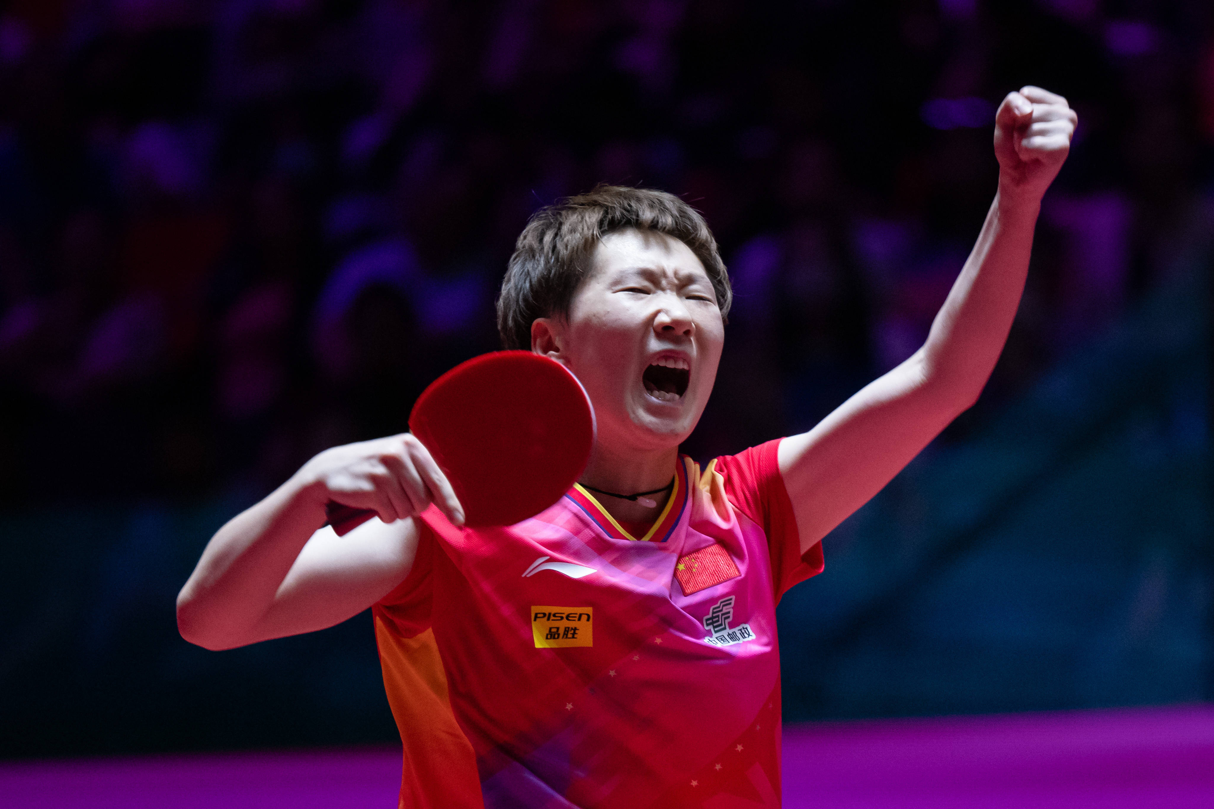 个深思的契 个深思的契